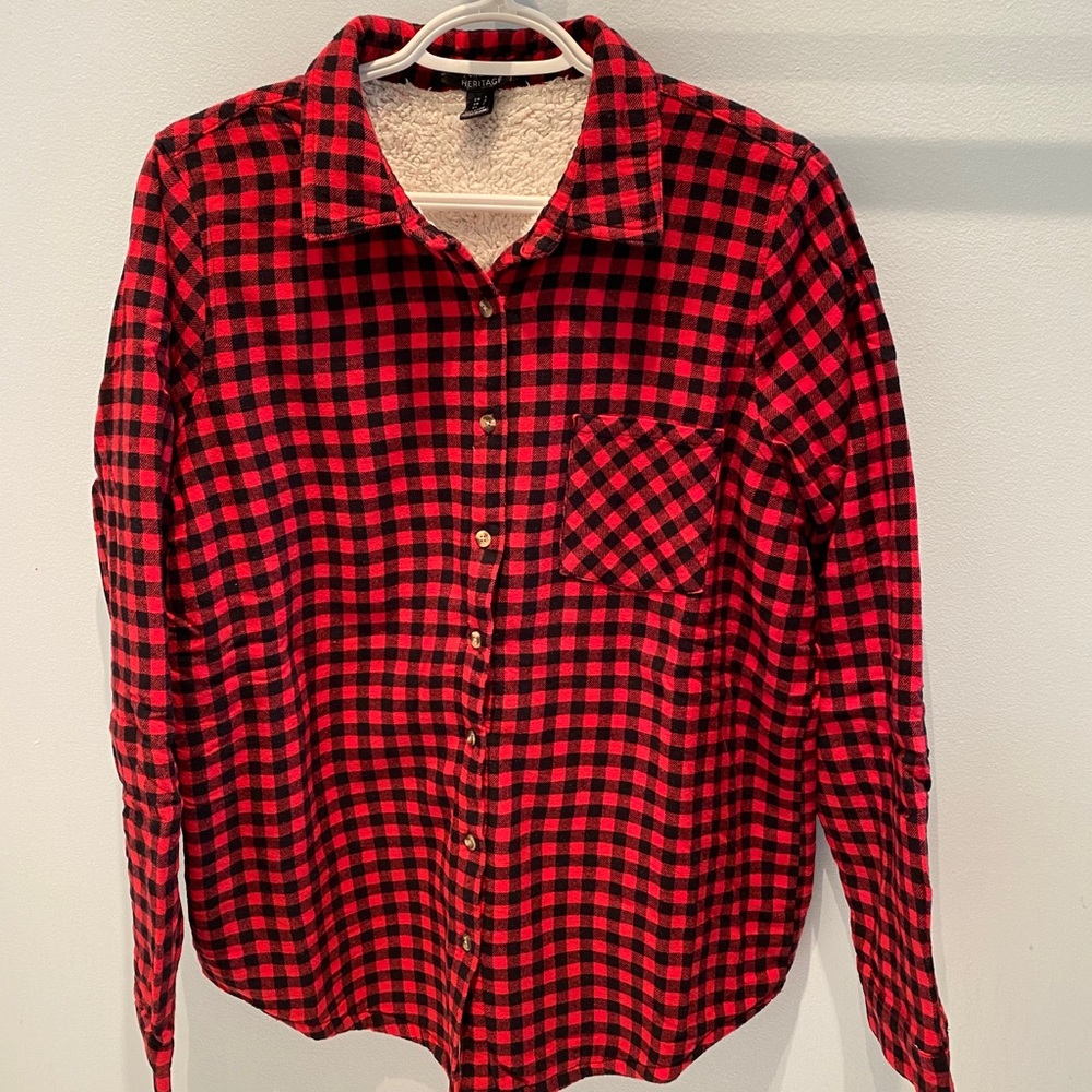 Urban heritage • Long sleeve button down w fleece